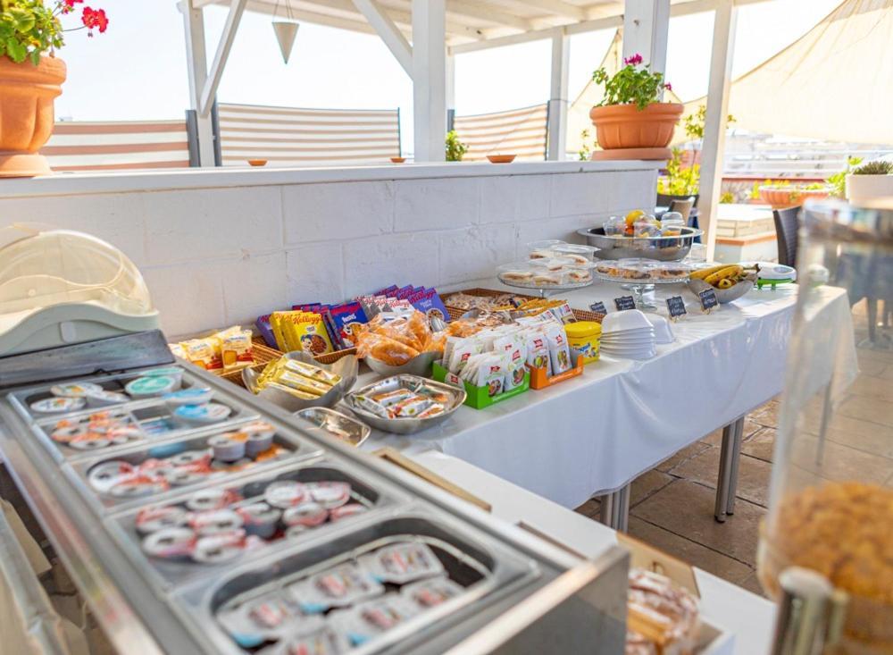 Albergo Piazza Risorgimento Porto Cesareo Exterior foto